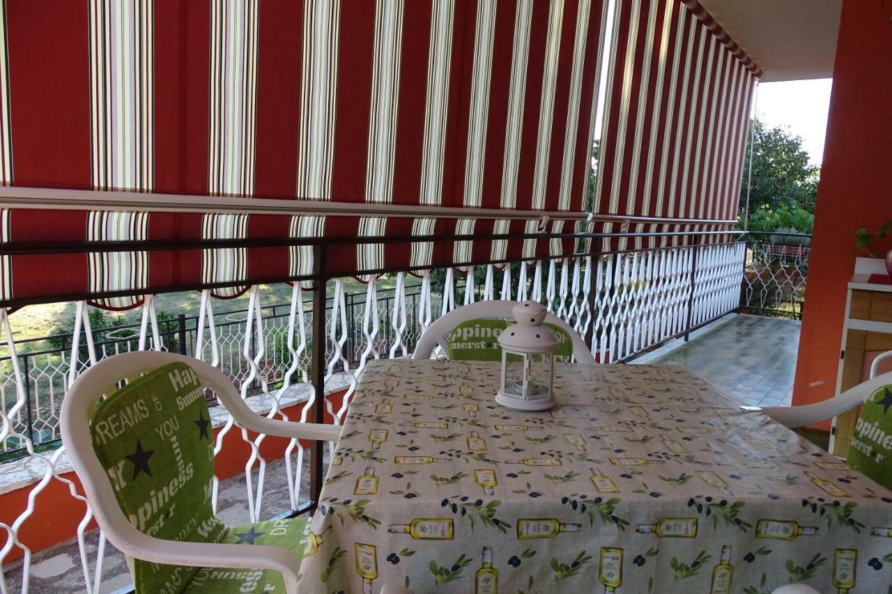 Apartment Parenzana Bibali 65 A 52460-Buje Zewnętrze zdjęcie